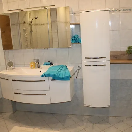 W4 - Engel Apartment