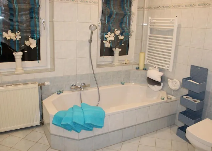 W4 - Engel Apartment *