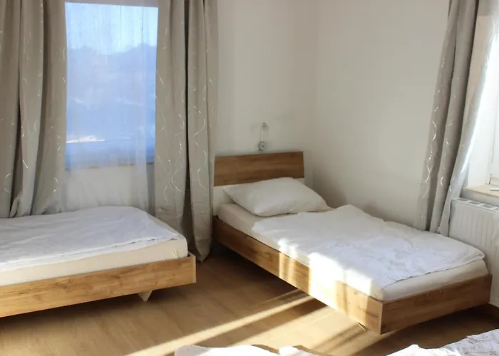 W4 - Engel Apartment *